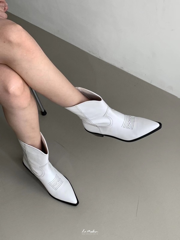 刺繡尖頭西部靴(偏小半號)